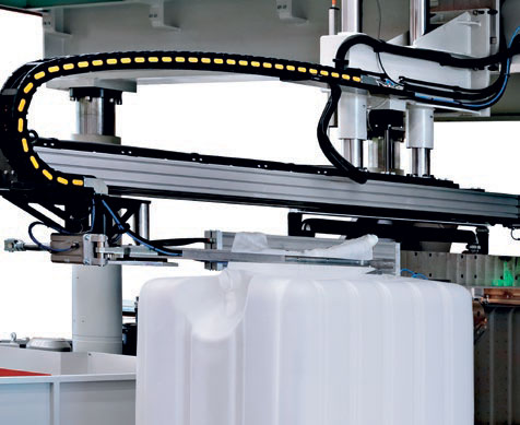 Auxiliary downstreams